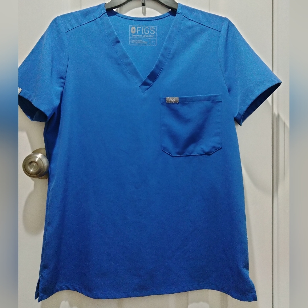 Figs Scrub Top